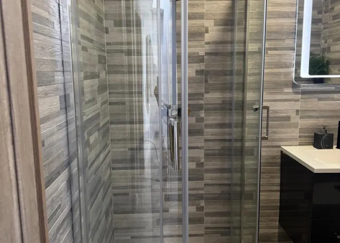 Blue Lagoon * Μακάρσκα