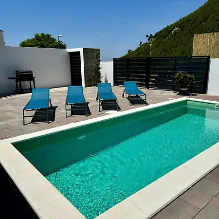 فيلة Blue Lagoon *